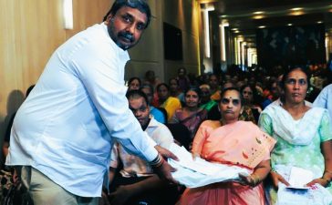 "Karnataka Govt Backs Arya Vaishya Welfare Schemes: Laptops, Pensions & Loans Distributed"