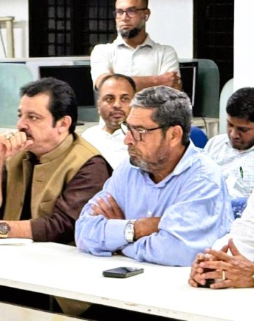 "Karnataka’s Muslim Leaders Discuss Caste Census Report and Vow Vigilance as Waqf Act Faces Supreme Court Test"